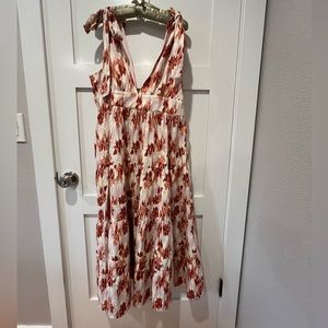 House of Harlow print sundress size XL. Never worn.